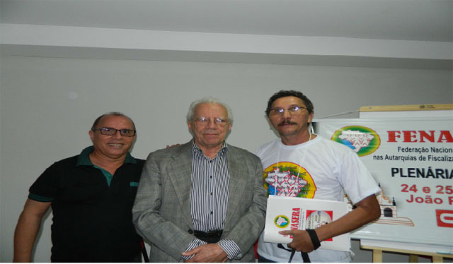 SINDSCOCE presente na Plenária Nacional da FENASERA